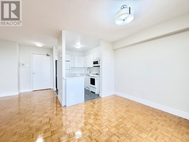 Photo - 666 Spadina Ave. Unité 2003