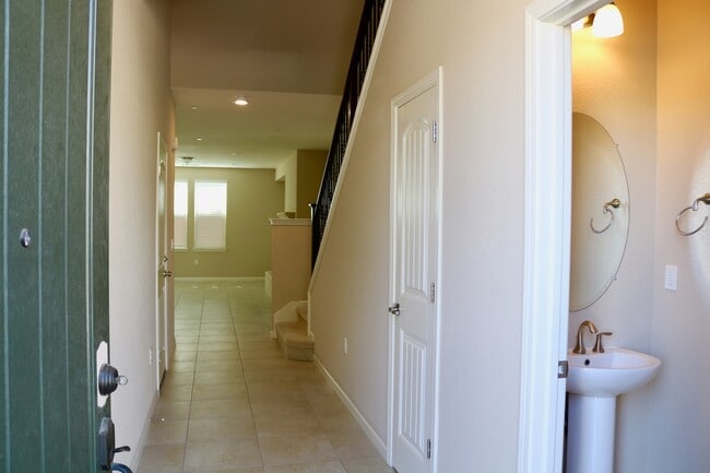 Photo - Beautiful home in Brentwood with SOLAR!