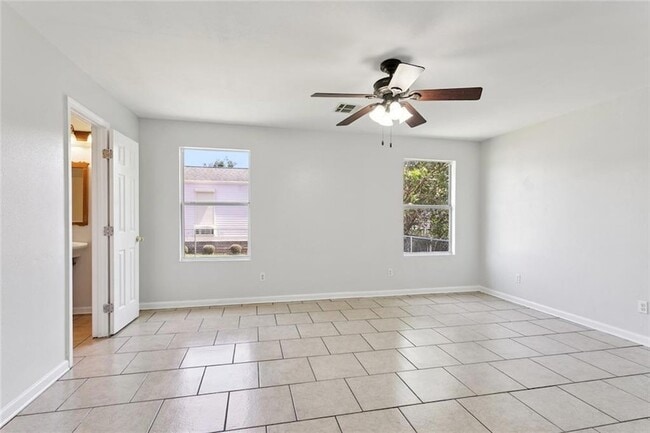 Photo - 1839 Andry St