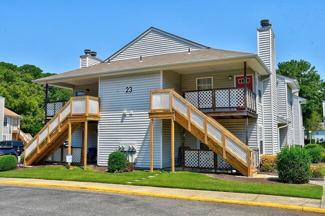 GATED COMMUNITY - CONDO - GATED COMMUNITY - CONDO
