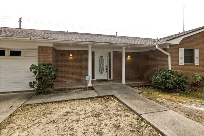 Photo - 2303 Kipling St