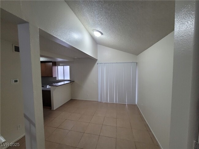 Photo - 108 Boysenberry Ln