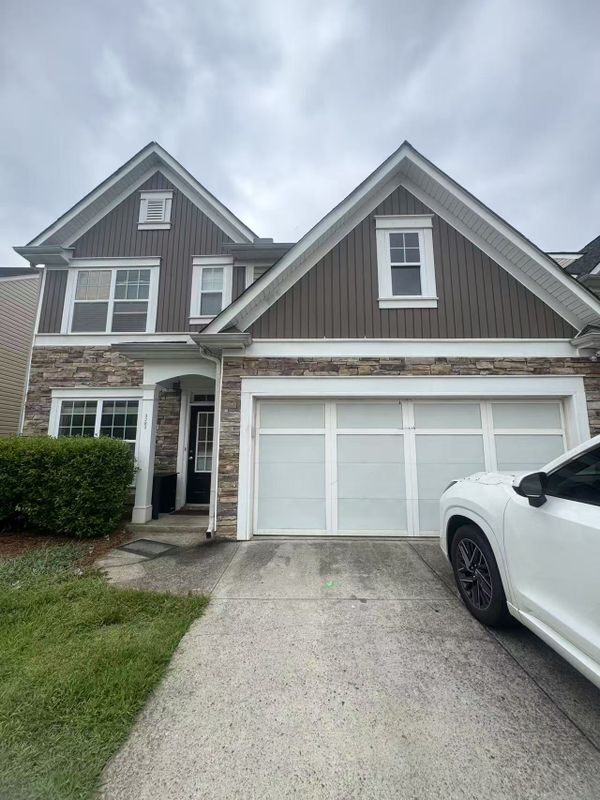 Building Photo - 3282 Briaroak Dr Rental