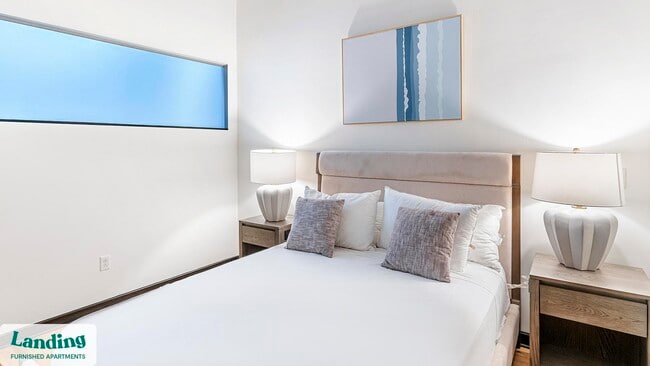 Photo - 700 Everett St Unit 2006.1404940