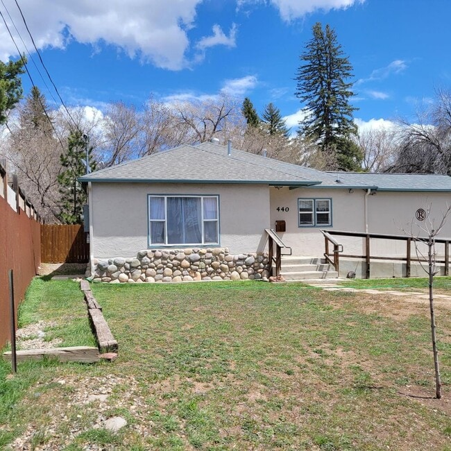 4 Bedroom Home in Bayfield - 4 Bedroom Home in Bayfield