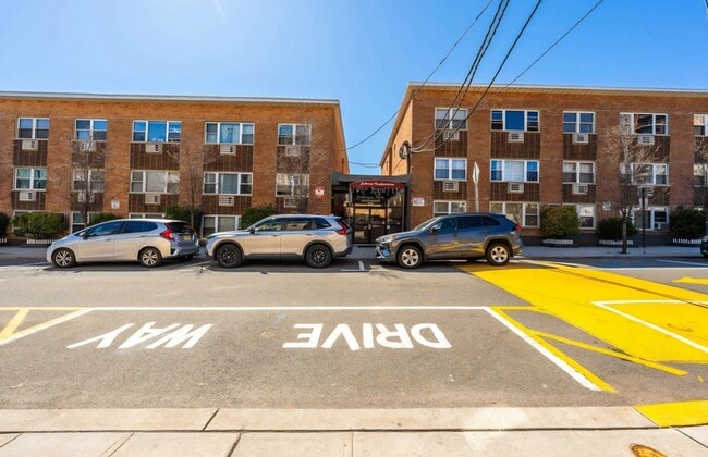 Photo - 133 33rd St Unit 133 33rd street, Apt. 1k,
