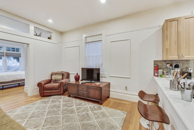 Building Photo - 2345 Jackson St Unit ID1259136P Rental