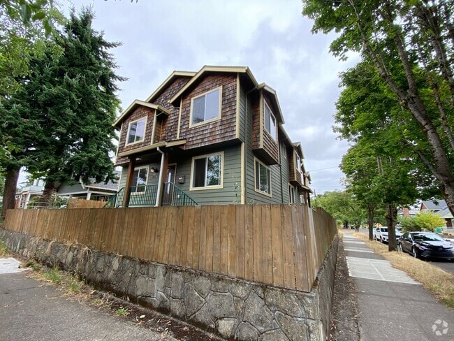 Building Photo - TIMUK01 Unit A Rental