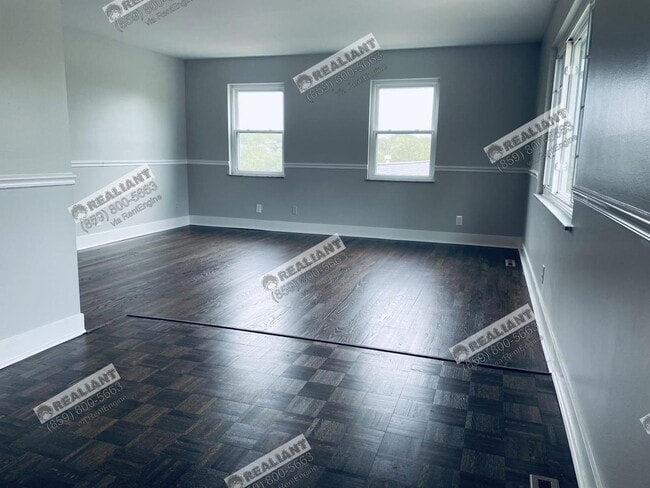19 Boardwalk St Unit 2