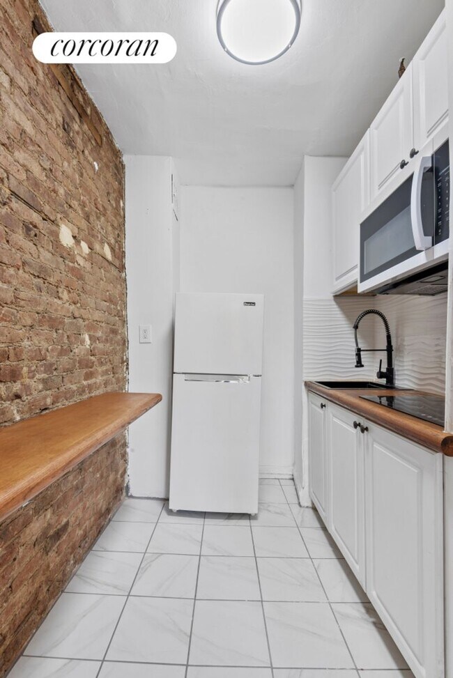 370 Greene Ave House House Rental in Brooklyn, NY