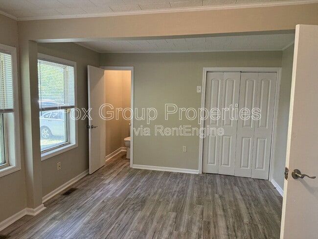 Photo - 2126 W 6th Ave