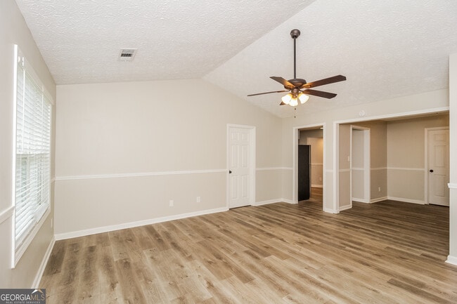 Photo - 4336 Hill View Dr