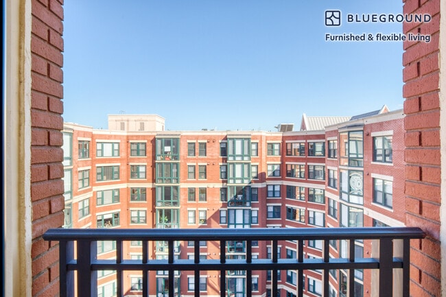 Photo - 1301 M St NW Unidad FL10-ID481