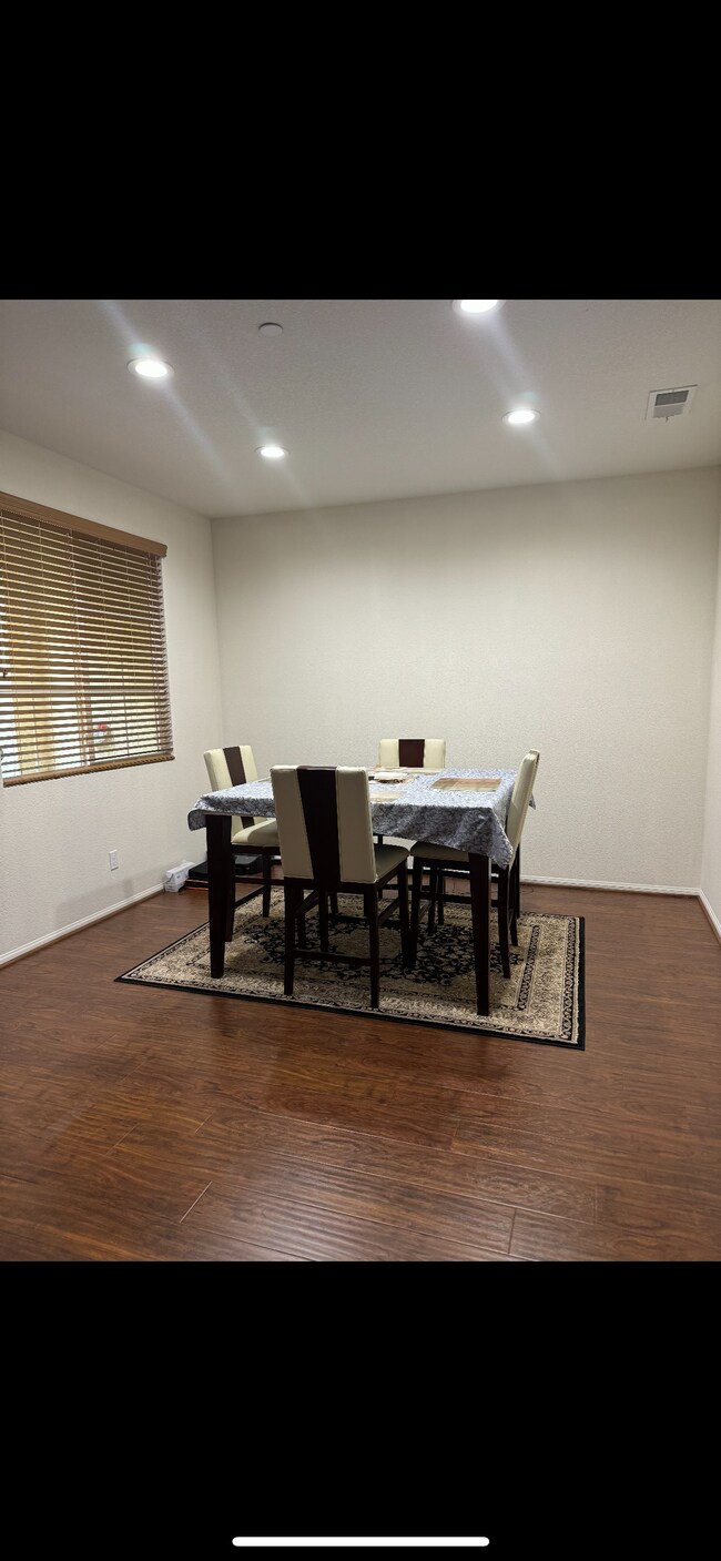 Photo - 1627 Dunlin Ave