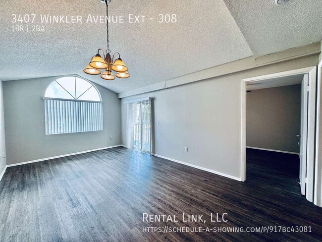 Photo - 3407 Winkler Ave Ext Unidad 308