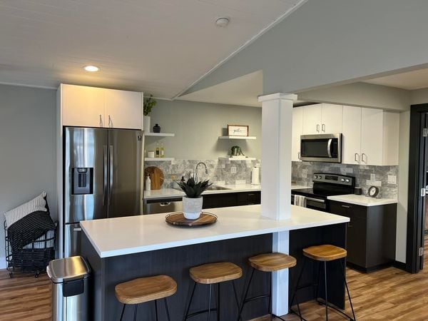 Cabana - Erlands Point Apartments