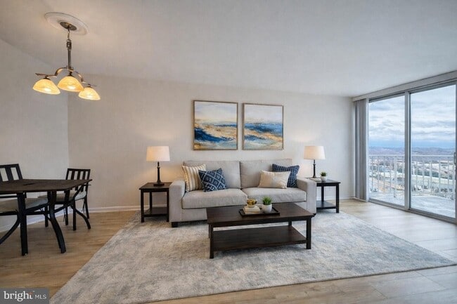 Photo - 301 N Beauregard St Unidad 1707