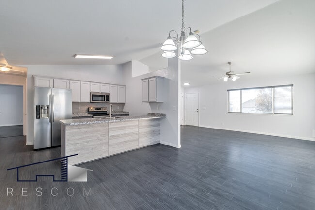 Photo - 1474 Ogden Peak Cir