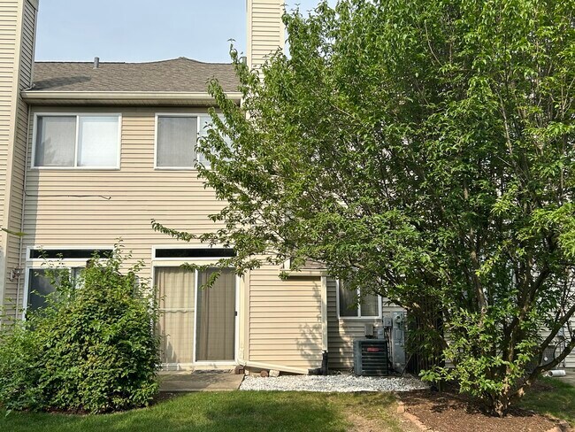 Photo - 1385 Redbridge Ct