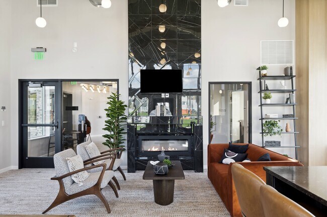 Photo - Mural Apartments