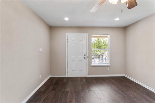 1406 Courtney Pl