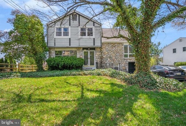 Photo - 1057 Fitzwatertown Rd House