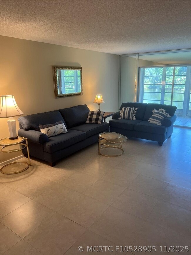 Photo - 4301 Martinique Cir Unit L2