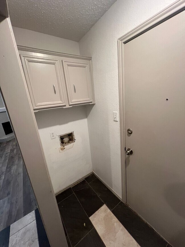 Photo - 2218 86th St