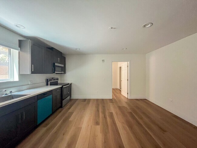 610 N Soto St