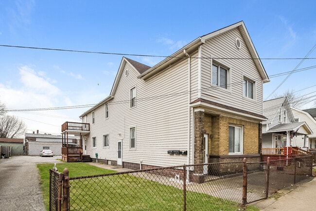 Photo - 1321 Buhrer Ave Unidad 3