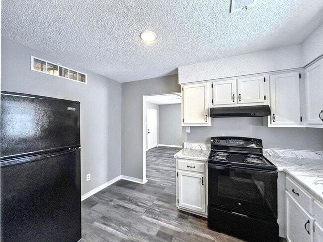 Photo - 2777 Caffey St