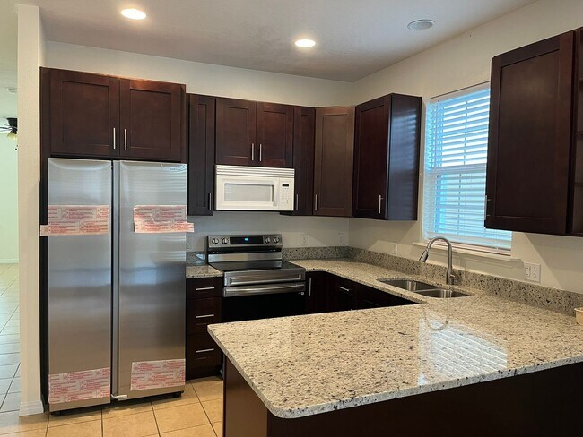 Photo - 3/2.5 Townhouse in Downtown Kissimmee