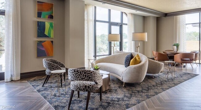 Photo - 1 br, 1 bath Condo - 5500 Broadway St Flat...