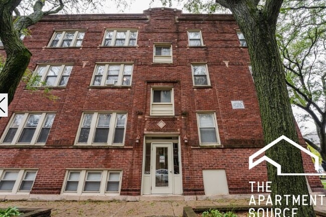 Photo - 2919 W George St Unit 1
