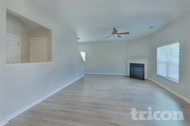 Photo - 283 Pernell Dr