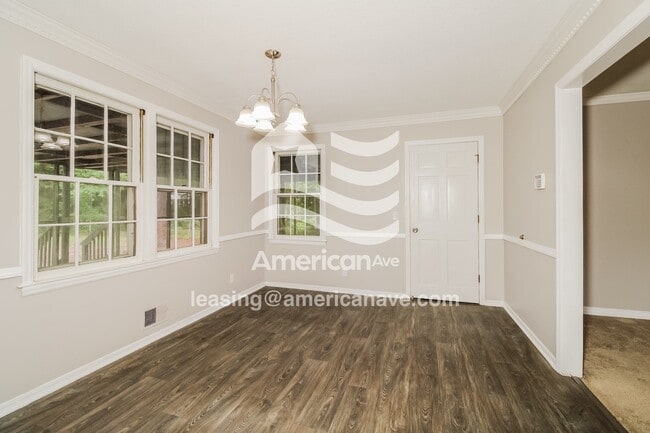 Photo - 512 Smith's Market Rd