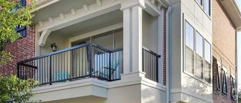 Building Photo - 2018 Azure Pointe Rental