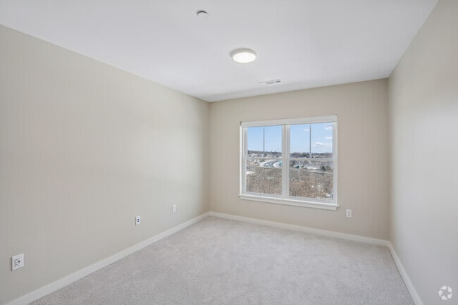 1BR, 1BA - 682SF - Bedroom