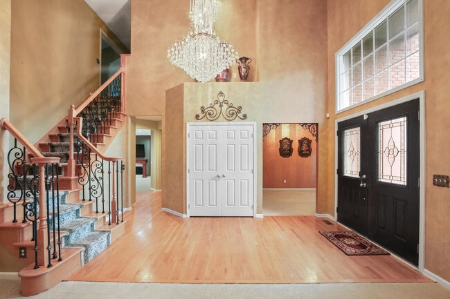 Photo - 6569 Whispering Woods Dr