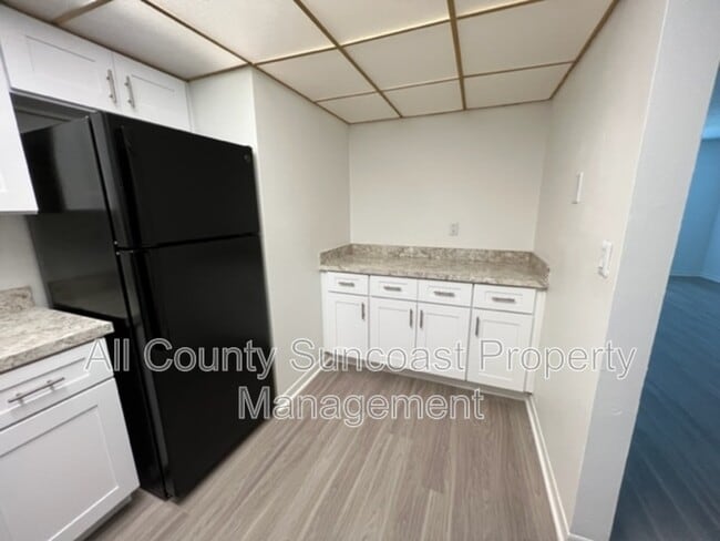 Photo - 1830 Dr M.L.K. Jr St N Unidad 403