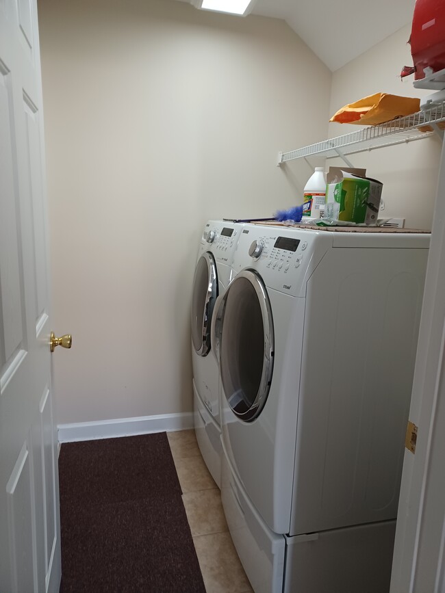 Photo - 1214 Sheldon Brook Ln