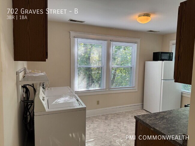 702 Graves St Unit B