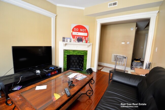 Photo - 10 Strathmore Rd Unidad 1