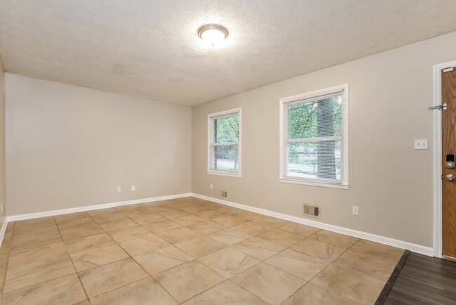 Photo - 8486 Magnolia Dr