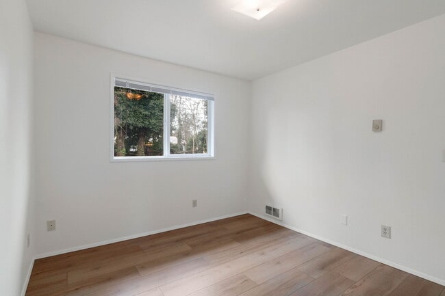 Photo - 2815 NE 7th St