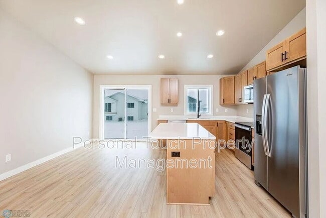 Photo - 6622 68th St S