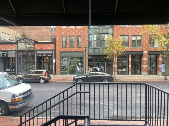 Photo - 110 Walton St