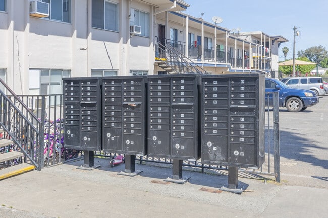 Mail Area - Plaza Estates