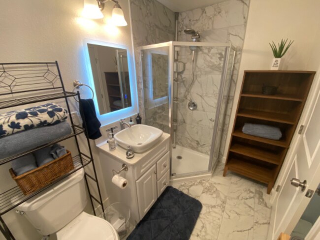 Photo - 5097 Oakbrook Cir Unidad B