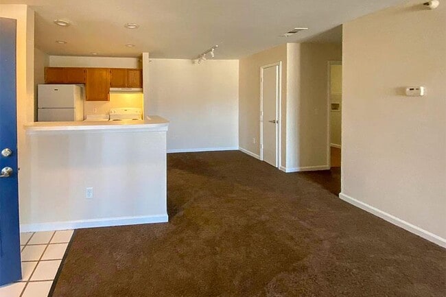 Photo - BRITTANY POINT APARTMENTS